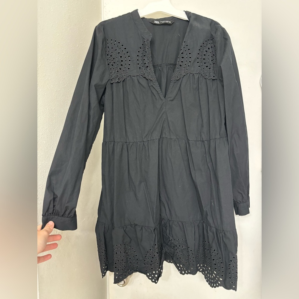 Zara dress in black. Size medium